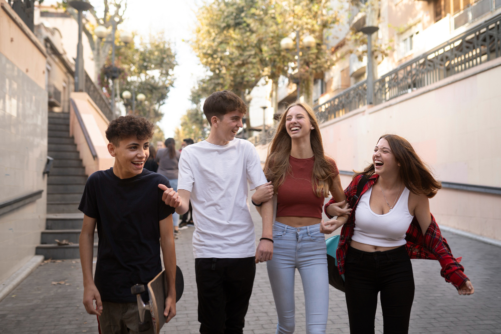 Entendiendo la adolescencia: Una etapa de descubrimiento y transformación