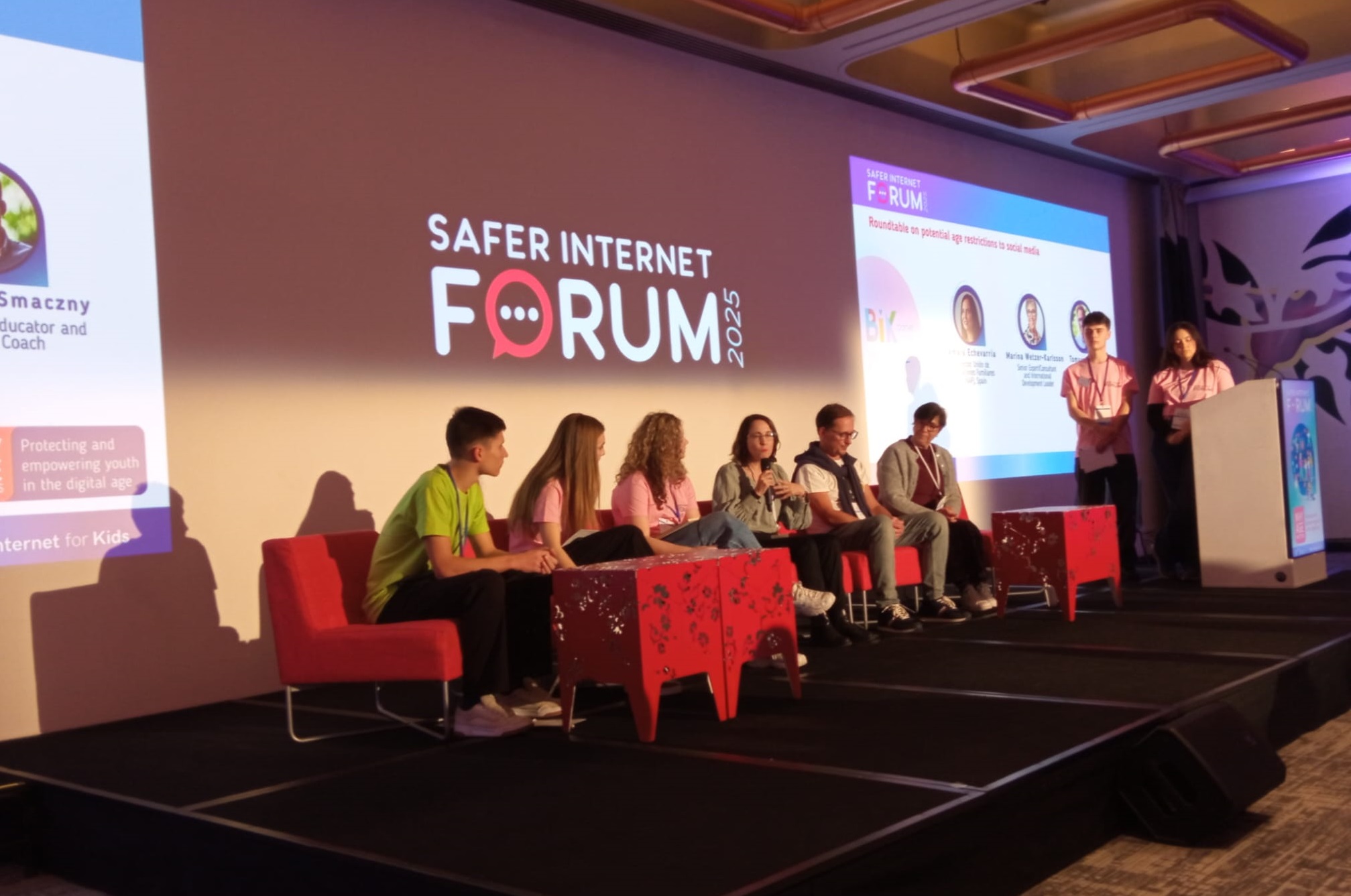 Debatimos sobre cómo avanzar en un Internet más seguro para infancia y juventud en Bruselas