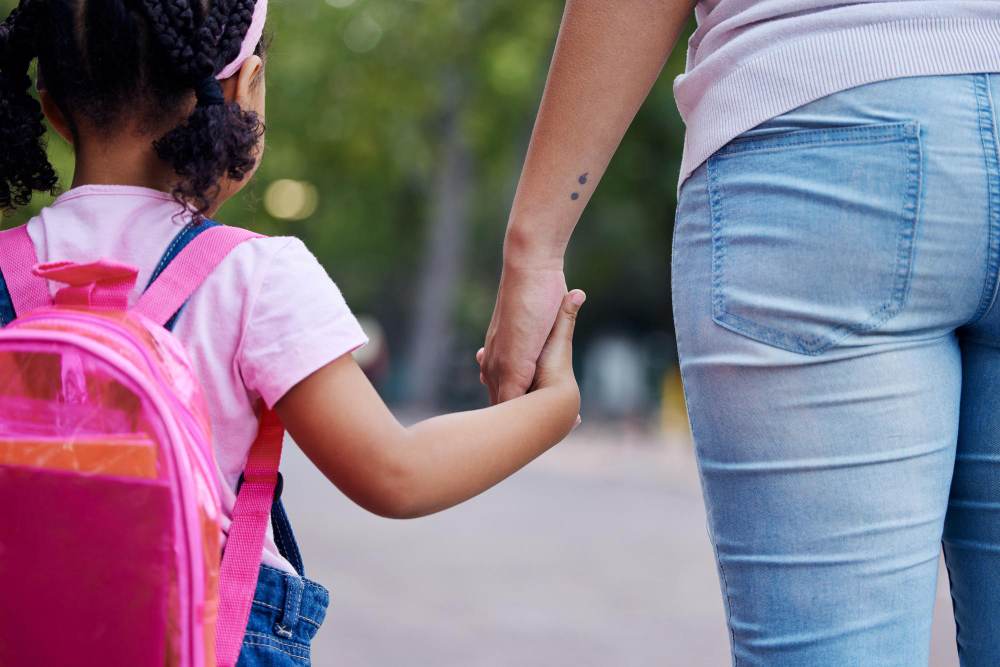 Desde la Alianza por la Crianza denunciamos la indefensión y soledad de las familias para conciliar ante el fin del curso escolar